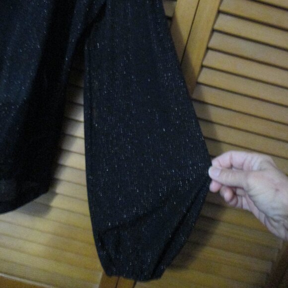 Shein top sheer black over shirt with silver threads & buttons like new size 1x - Picture 5 of 7